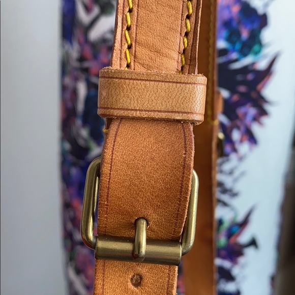 Louis Vuitton Bucket GM - Picture 13 of 17